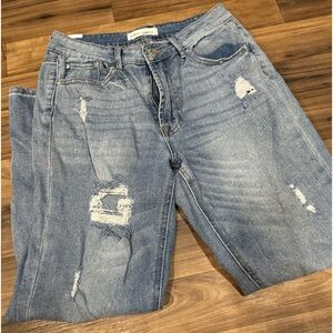 Super cute mom Jeans.